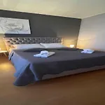 Апартаменты Elegant With Garden Terrace - Two Bedroom Трогир